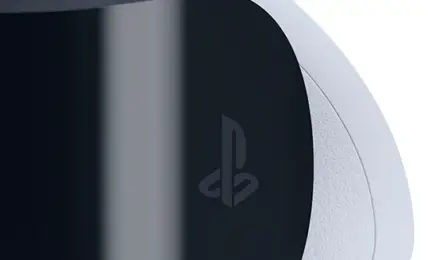 PS5 y Dualsense completamente cubiertos por simbolos de PlayStation