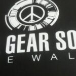 El logo de Old Peace Walker muestra que originalmente era