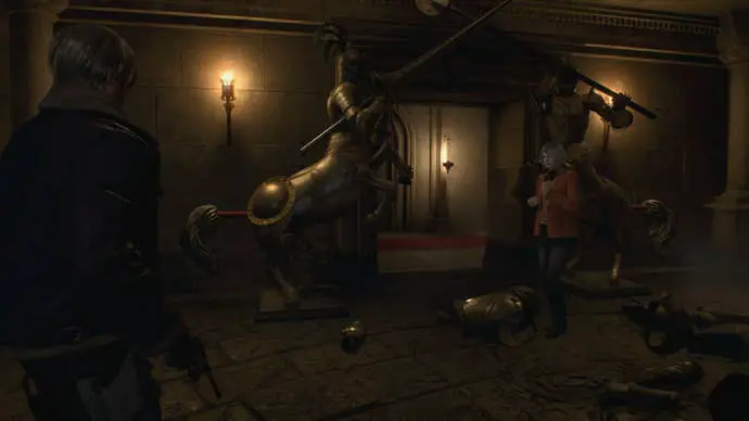 En Resident Evil 4 Remake, Leon mira la puerta de Armoy, que tiene dos palancas.