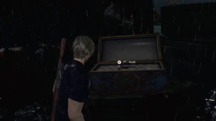 La pistola Red9 en el cofre de Resident Evil 4.