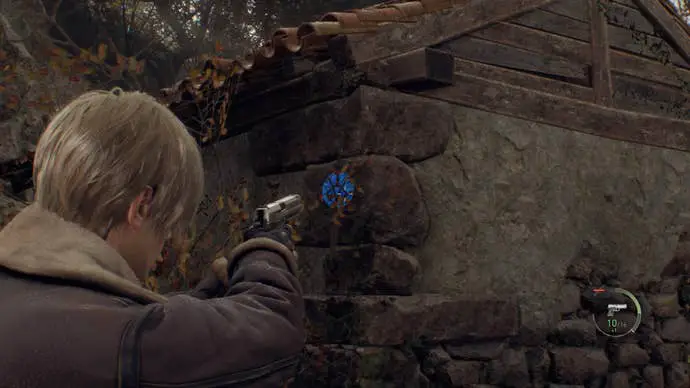 El medallón azul en el lateral de la cabina de Resident Evil 4