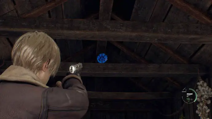El medallón azul en la pocilga en Resident Evil 4.