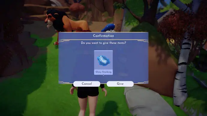 Jugador le entrega un calcetín mojado al pato Donald en Disney Fantasy Valley