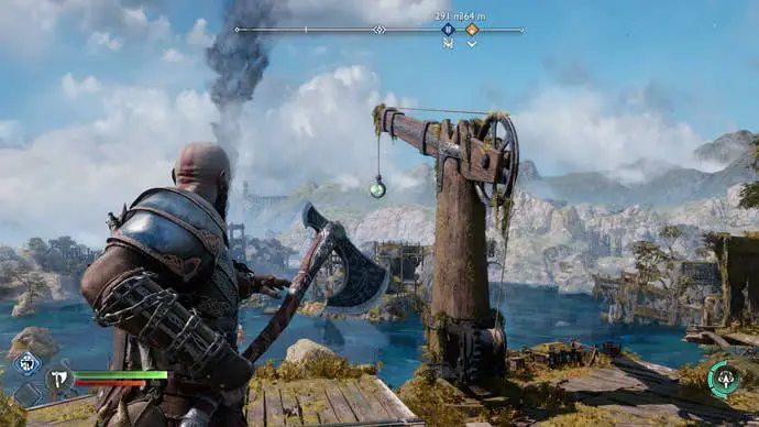 Kratos dispara a uno de los espías de Odín en Ragnarok