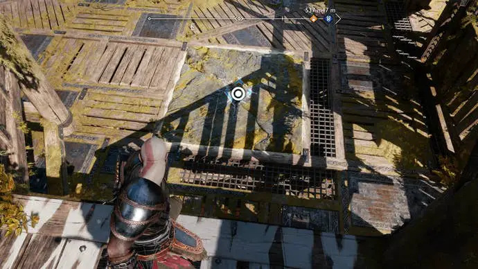 Kratos rompe un punto débil en el piso de la plataforma Algeoff en Ragnarok