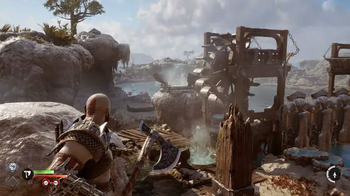 El lugar donde Kratos necesita lanzar un hacha para congelar la salida de agua en God of War Ragnarok