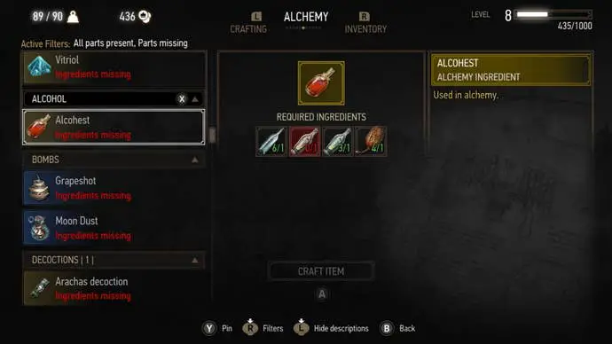 The Witcher 3 Alchemy: muestra una imagen de menú que muestra varios elementos de alquimia.El cursor resalta Alcohest, un objeto que se puede fabricar que se utiliza para rellenar pociones.